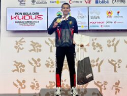 Mahasiswa UTI Sabet Emas di PON Bela Diri