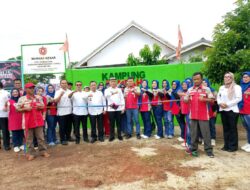 Walikota Metro Resmikan Kampung Sampah Banjarsari dan UMKM Sampah