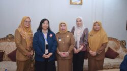 Wulan Mirza Sambut Kepulangan Camelia, Anak Pringsewu yang Terlantar di Negeri Jiran