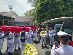 M. Firsada Wakili Gubernur Lampung Melayat ke Rumah Duka Almarhum Kopda Marinir (Anm) Muhammad Mahfudi