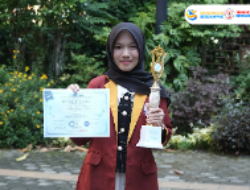 MEMBANGGAKAN !! Mahasiswa Berdampak UTI Raih Juara II Nasional Newscasting, Buktikan Kompetensi Bahasa Inggris Profesional Sejak Semester Awal