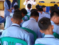 Kemenag Tuba Minta Siswa SMKN 1 Penawar Tama Tidak Nikah Dini Demi Wujudkan Generasi Emas