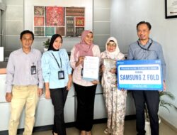 Program BRImo Telkomsel Hadirkan Kejutan, BRI Unit Brabasan BRI Kanca Tulang Bawang Serahkan Hadiah Premium kepada Nasabah Mesuji