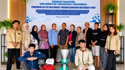Dosen dan Mahasiswa UTI  Tingkatkan Kemandirian Pembudidaya Ikan di Pesawaran
