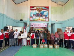 Peringati HUT PMI ke-81 dan PSHT ke-104, YBM BRILiaN Salurkan 20 Paket Pendidikan di Pringsewu