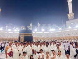 45 Karyawan JNE Jalani Umrah, Panjatkan Doa untuk Perusahaan dan Para Pemimpin